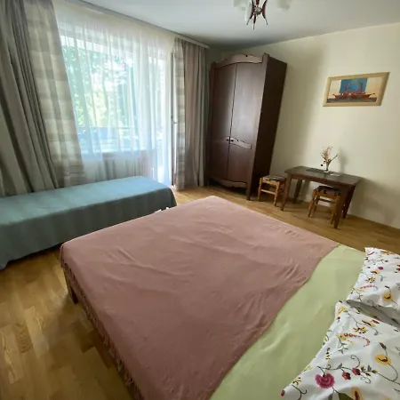 Apartment Rest In